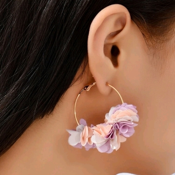 Gold tone floral Hoop pink fabric pastel Petals Earrings 💖2/$30 - Picture 6 of 16